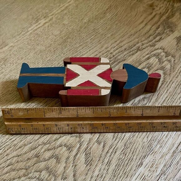 Rustic Reclaimed 3D Wood Painted Toy Soldiers Letter Cutouts Shapes - Picture 16 of 16